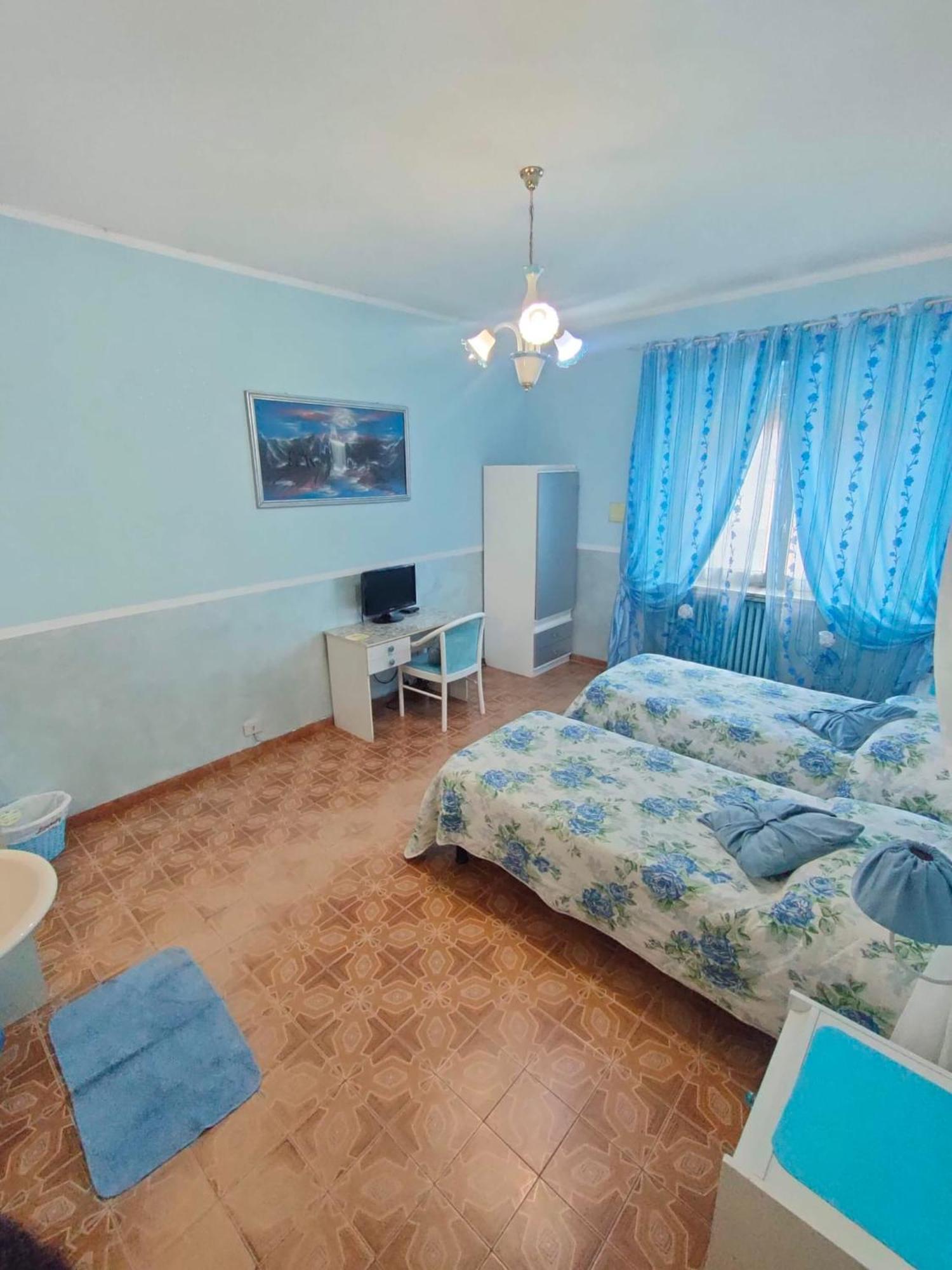 Hotel Serenella Turyn Zewnętrze zdjęcie