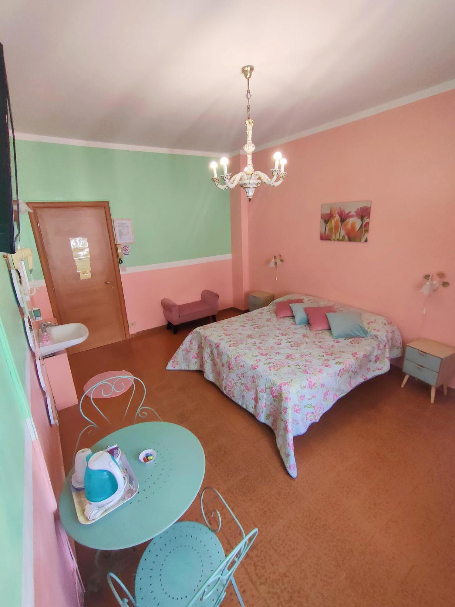 Hotel Serenella Turyn Zewnętrze zdjęcie